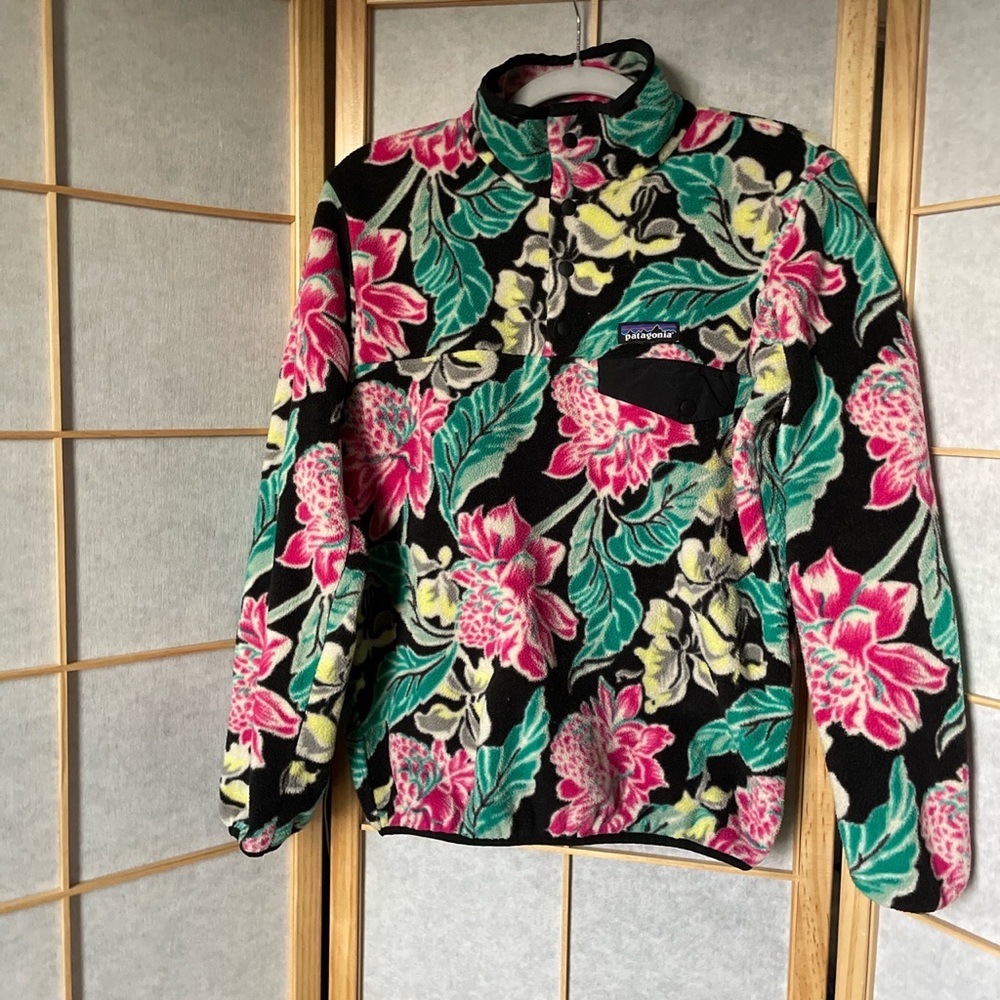 SOLD- Patagonia Synchilla Fleece Snap T Pullover